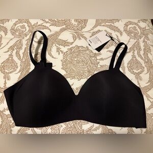 Knix Black Seamless Bra